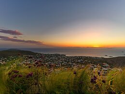Saronida Hills