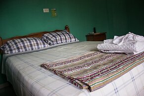 LA's Guest House