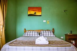 LA's Guest House
