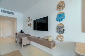 Casa Blue Resort