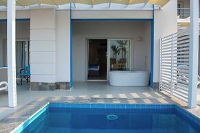Casa Blue Resort