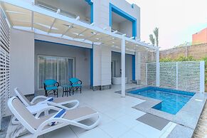 Casa Blue Resort
