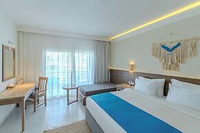 Casa Blue Resort