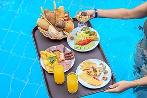 Casa Blue Resort