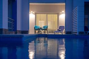 Casa Blue Resort