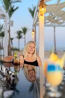 Casa Blue Resort