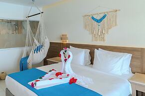 Casa Blue Resort