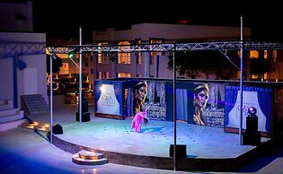 Casa Blue Resort