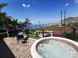 Villa Nova Madeira no Funchal Casa A e B