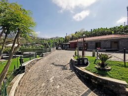 Villa Nova Madeira no Funchal Casa A e B