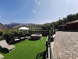 Villa Nova Madeira no Funchal Casa A e B