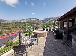 Villa Nova Madeira no Funchal Casa A e B
