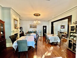 Belle View Manor Inn