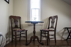 Belle View Manor Inn