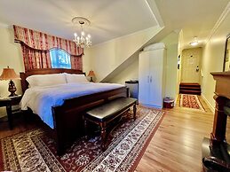Belle View Manor Inn