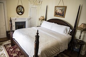 Belle View Manor Inn