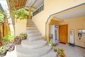 White Shamrock Beach Hotel