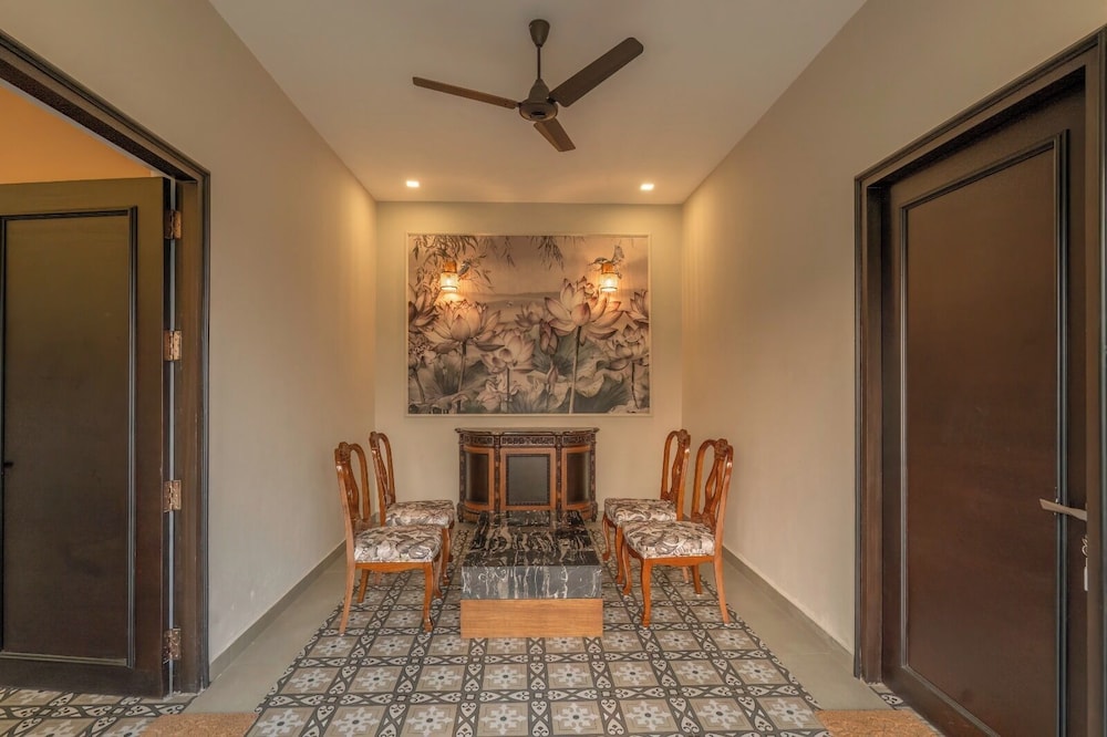 Srina Vilas, Corbett