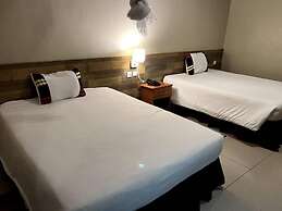 Kingfisher Resort Kigali