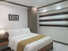 Rosh Hotel
