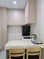 Rosh Hotel