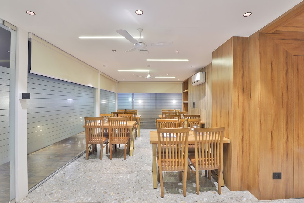 HOTEL SURAT