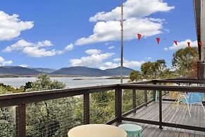 Alps Lakeview Lodge