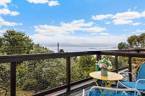 Alps Lakeview Lodge