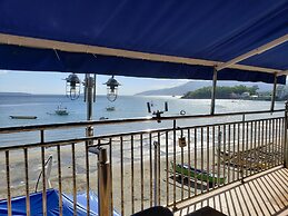 Palm Tree Resort and Restaurant
