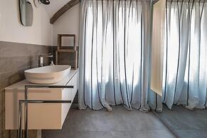 Santo Stefano 13 - Quadrilocale Elegante