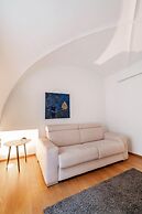 Santo Stefano 13 - Quadrilocale Elegante
