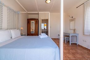 Aeolos Hotel