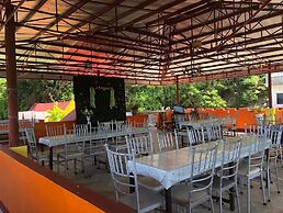 El Krimphoff Resort