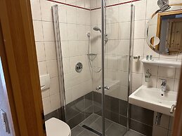 Hotel Ursula Garni