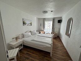 Hotel Ursula Garni