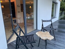 Pine Tree Holiday House