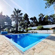 Remarkable 2-bed House in Varnavas
