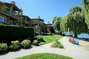 Villa's At Eldorado Resort