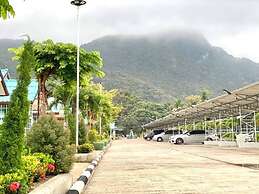 Marshal Resort