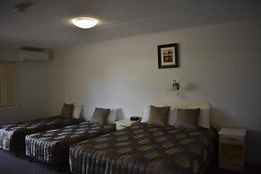 Roundhouse Motel