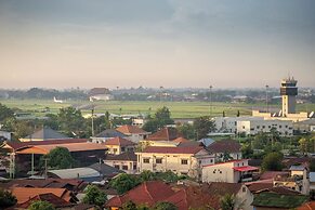 ST Hotel Wattay Airport