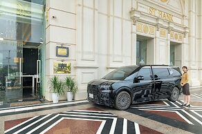 ST Hotel Wattay Airport