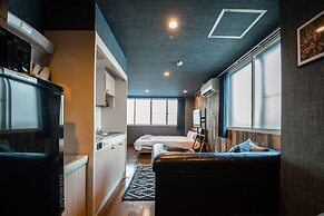 SILK COURT 202