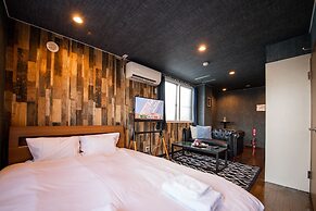 SILK COURT 202