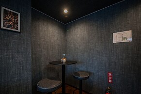 SILK COURT 202