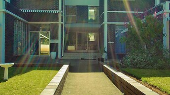 R Executive Apartments