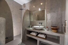 AERENIA SUITES