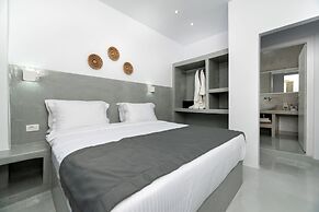 AERENIA SUITES