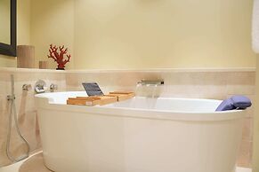 Les Regalia Hotel & SPA
