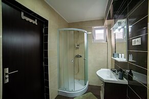 Niagara Apartments